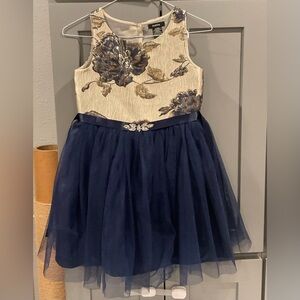 Girls Dress Perfect for any occasion